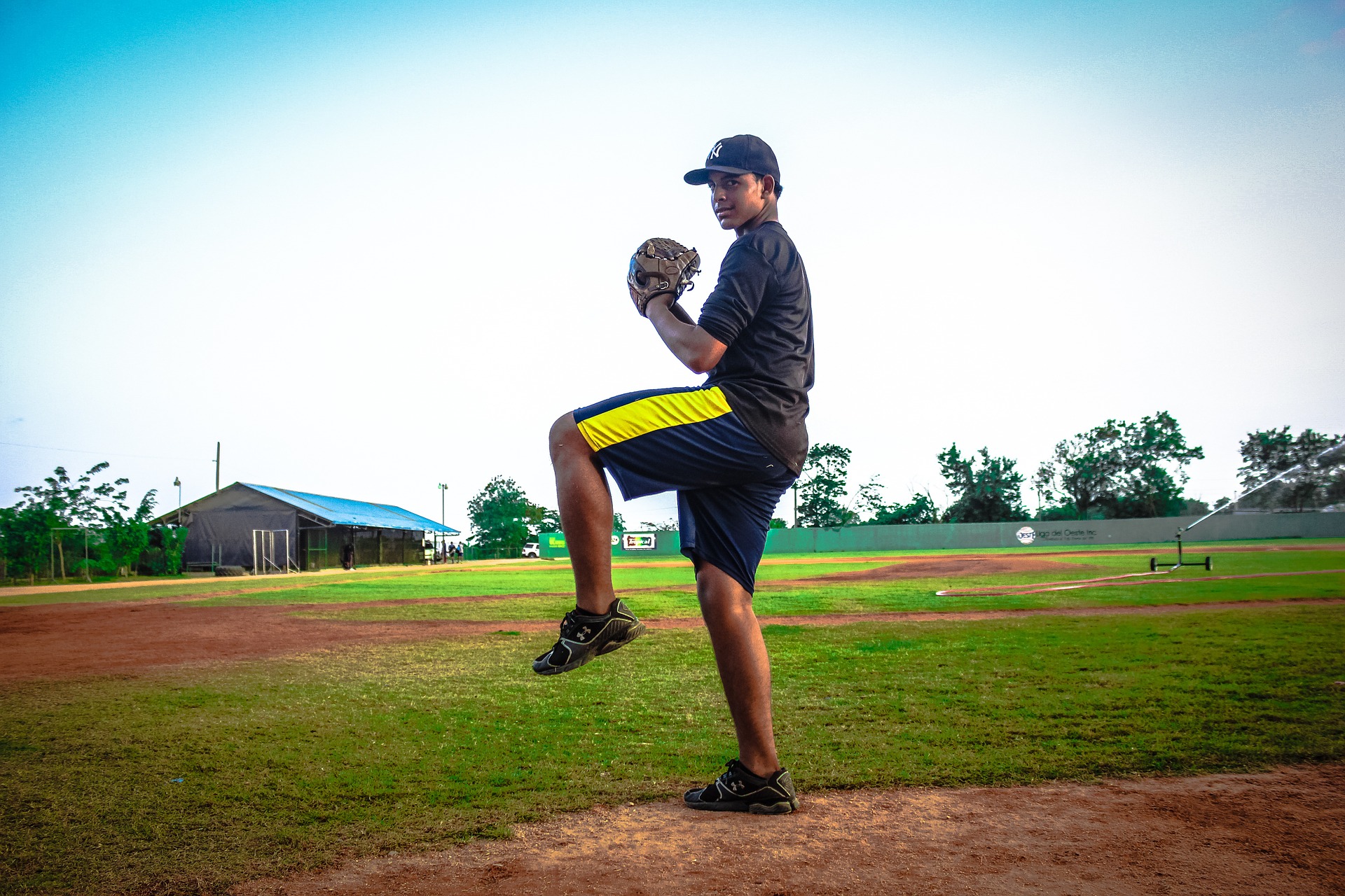 baseball-player-810728_1920